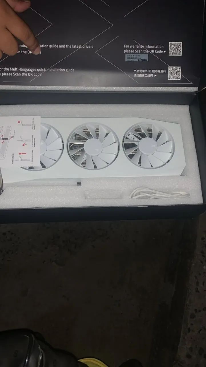 RX 9070xt Mercury OC 16GB White 