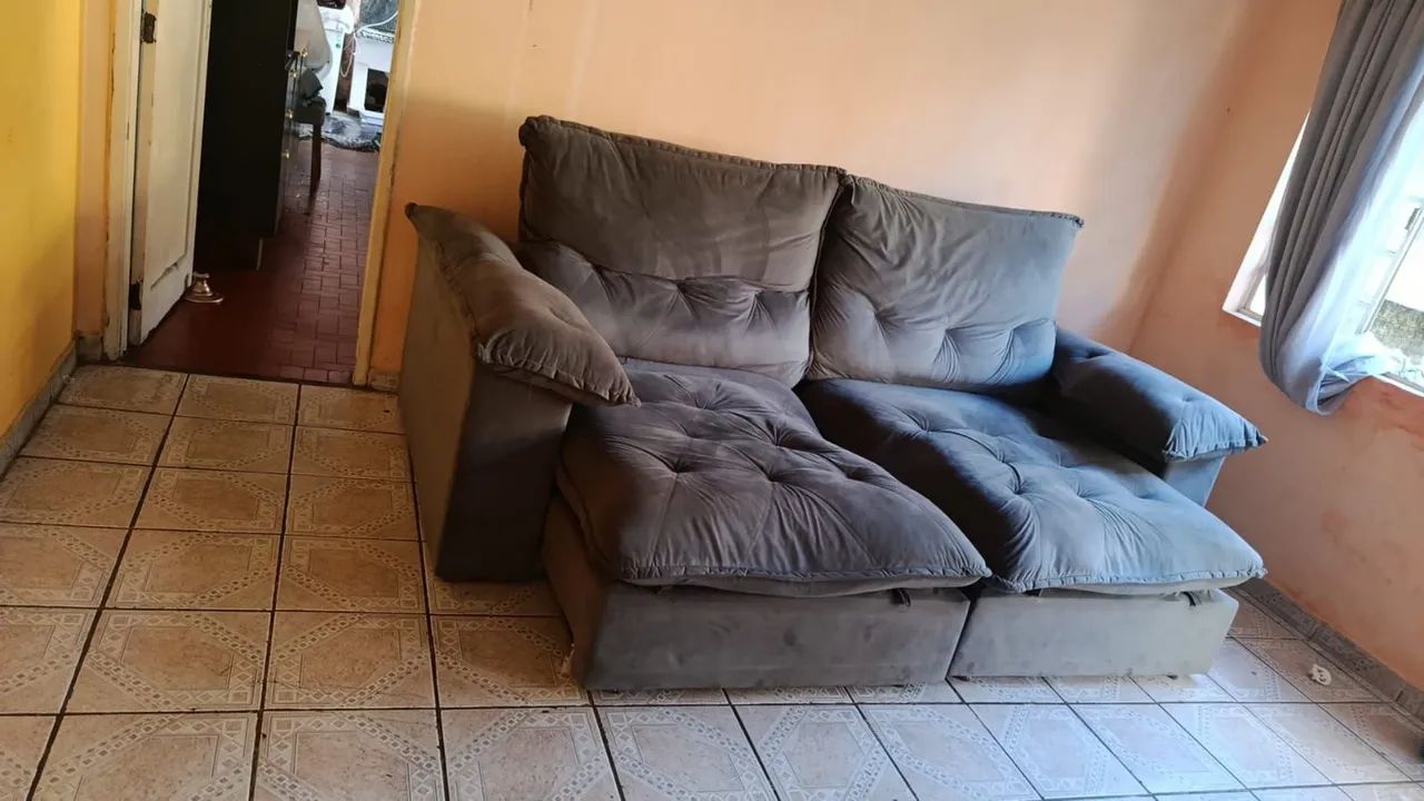 Vendo sofá retrátil 2,50metros - Foto 3