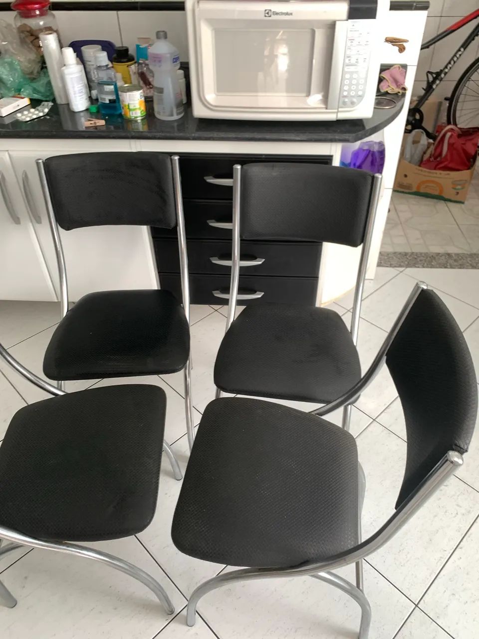 Pra levar hoje Mesa de Vidro 4 cadeiras pretas - Foto 3