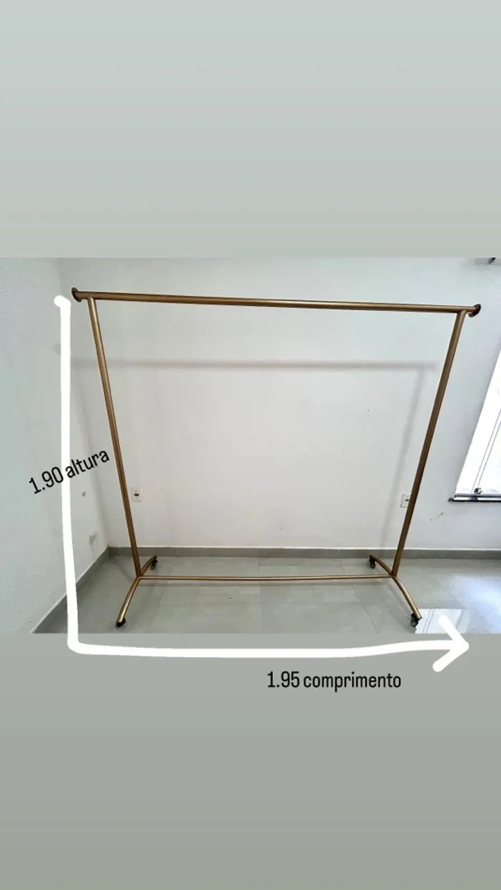 Arara de metalon dourado  - Foto 2
