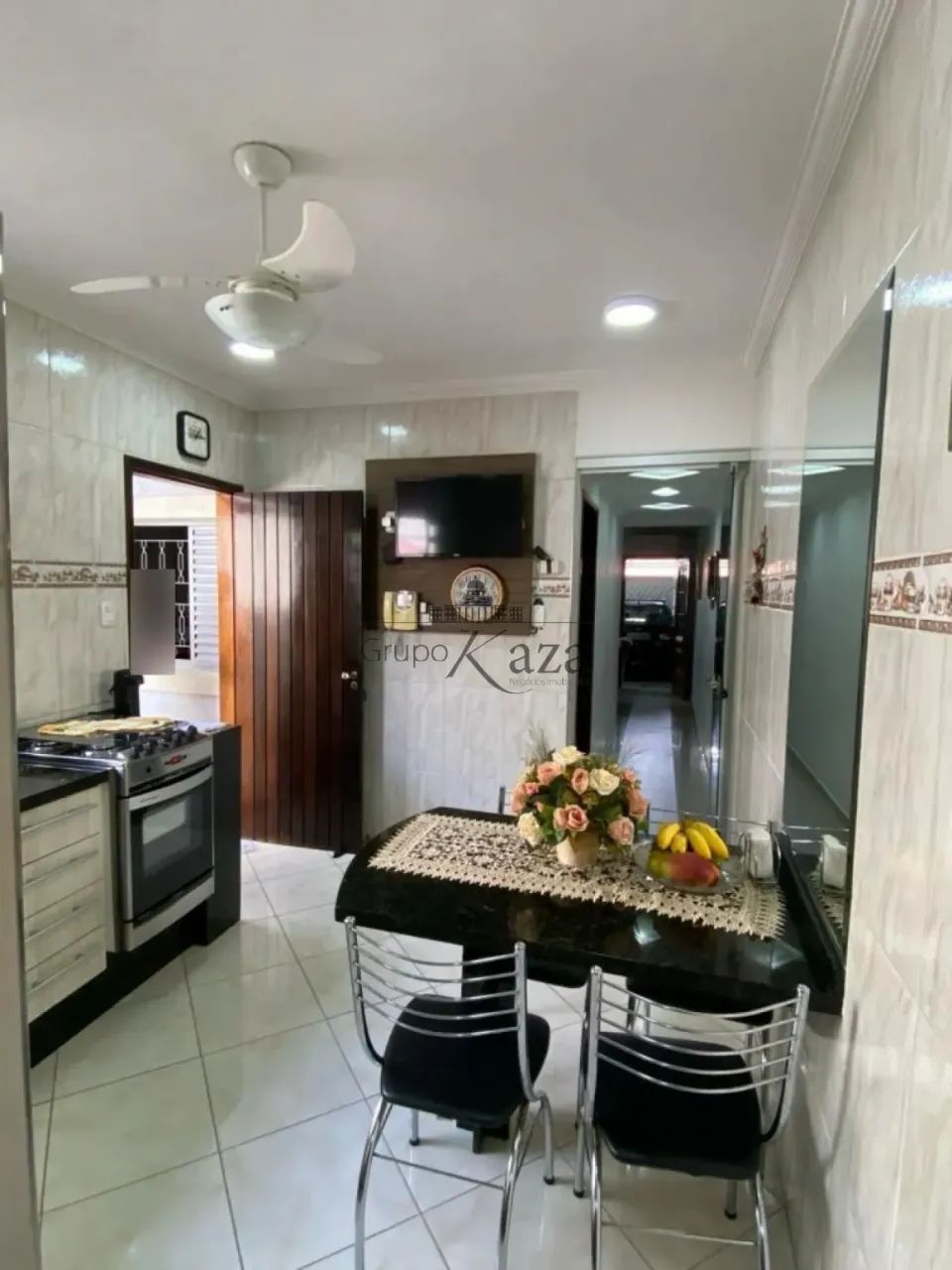 Casa - Centro - Jacareí - 2 Dormitórios - 100m². - Foto 4