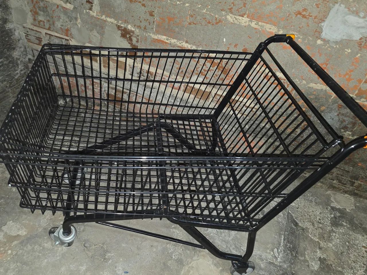 Carrinho de compras grande