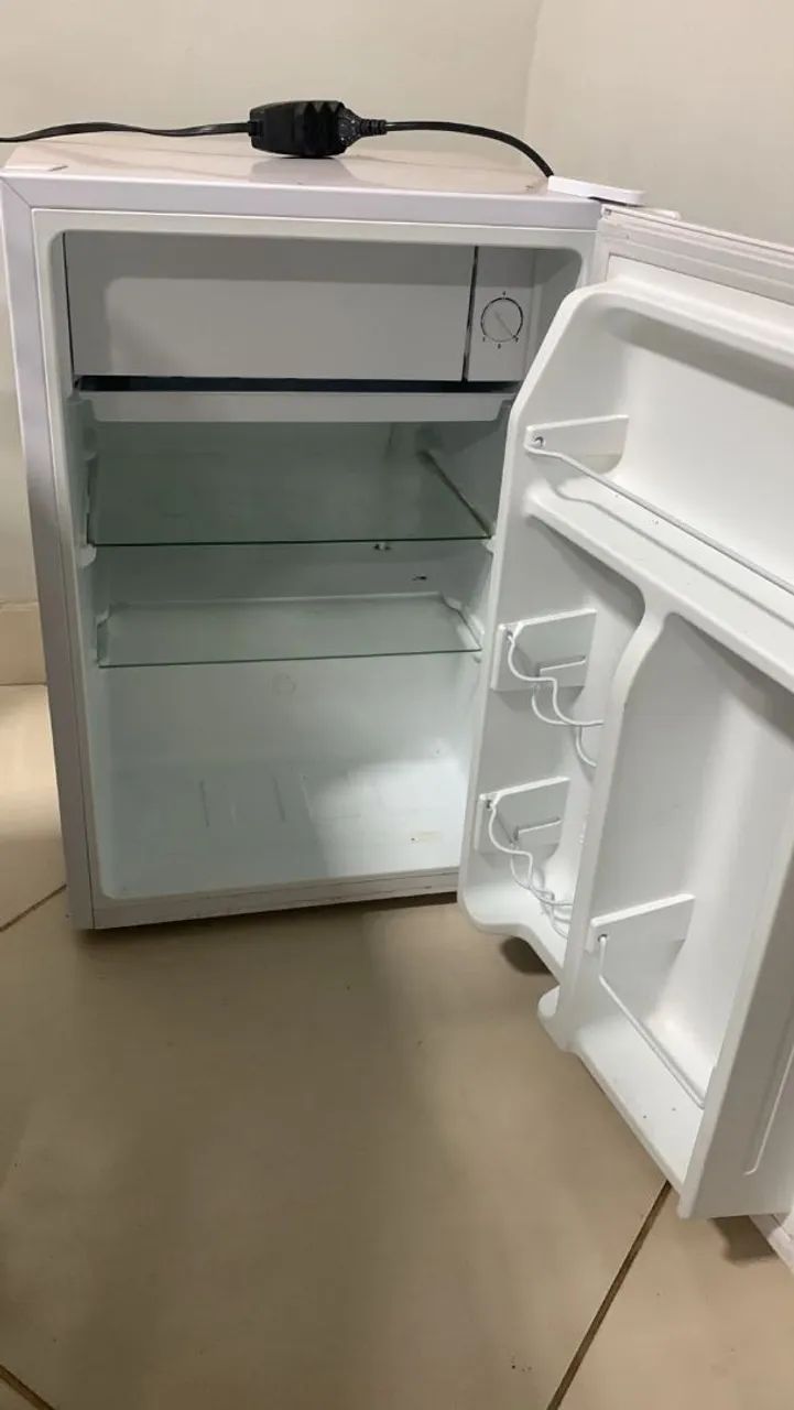 Frigobar 70 Litros. - Foto 3