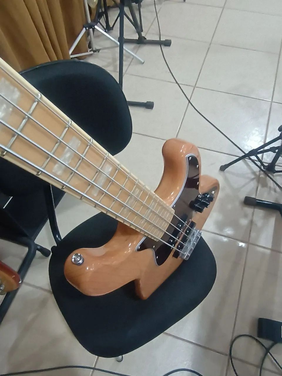 Baixo  - Foto 4
