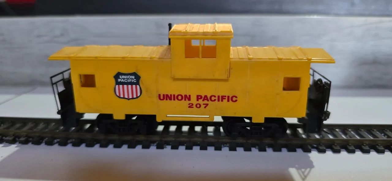Vintage Bachmann- vagão Union Pacific 207 Cabose