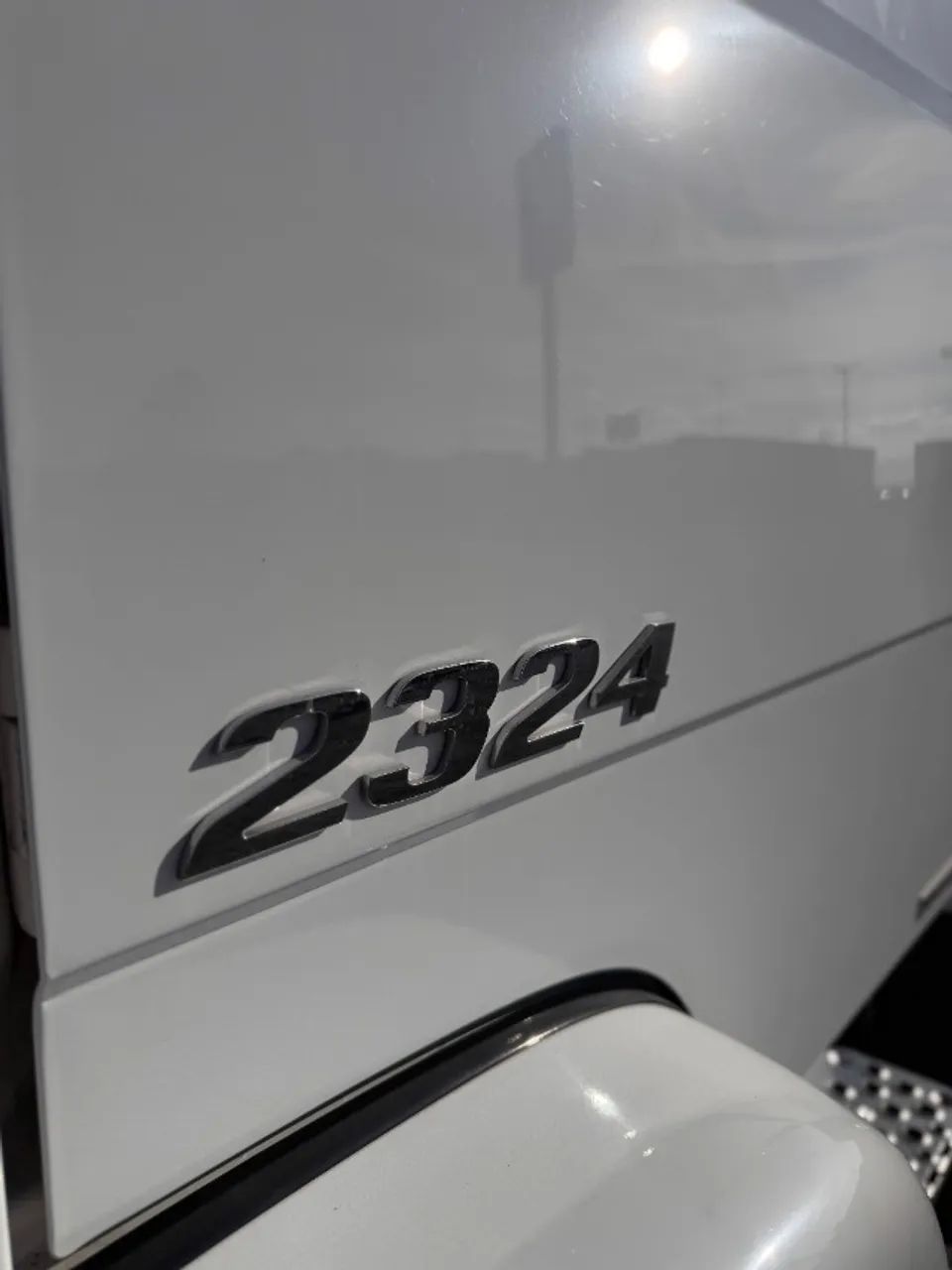  MERCEDES BENZ  ATRON-2324 6X2 2014  - Foto 4