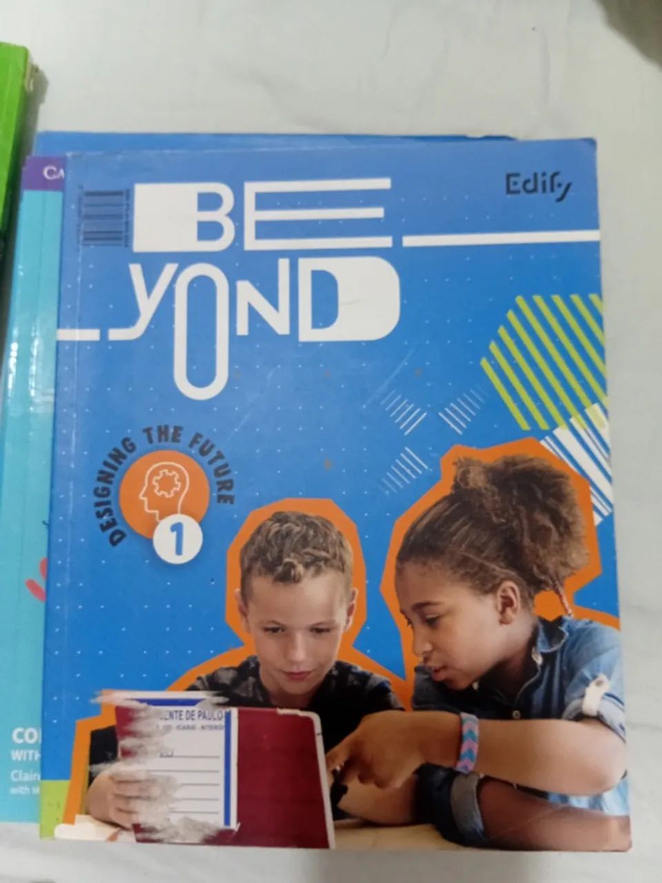 Livros e uniformes - Foto 3
