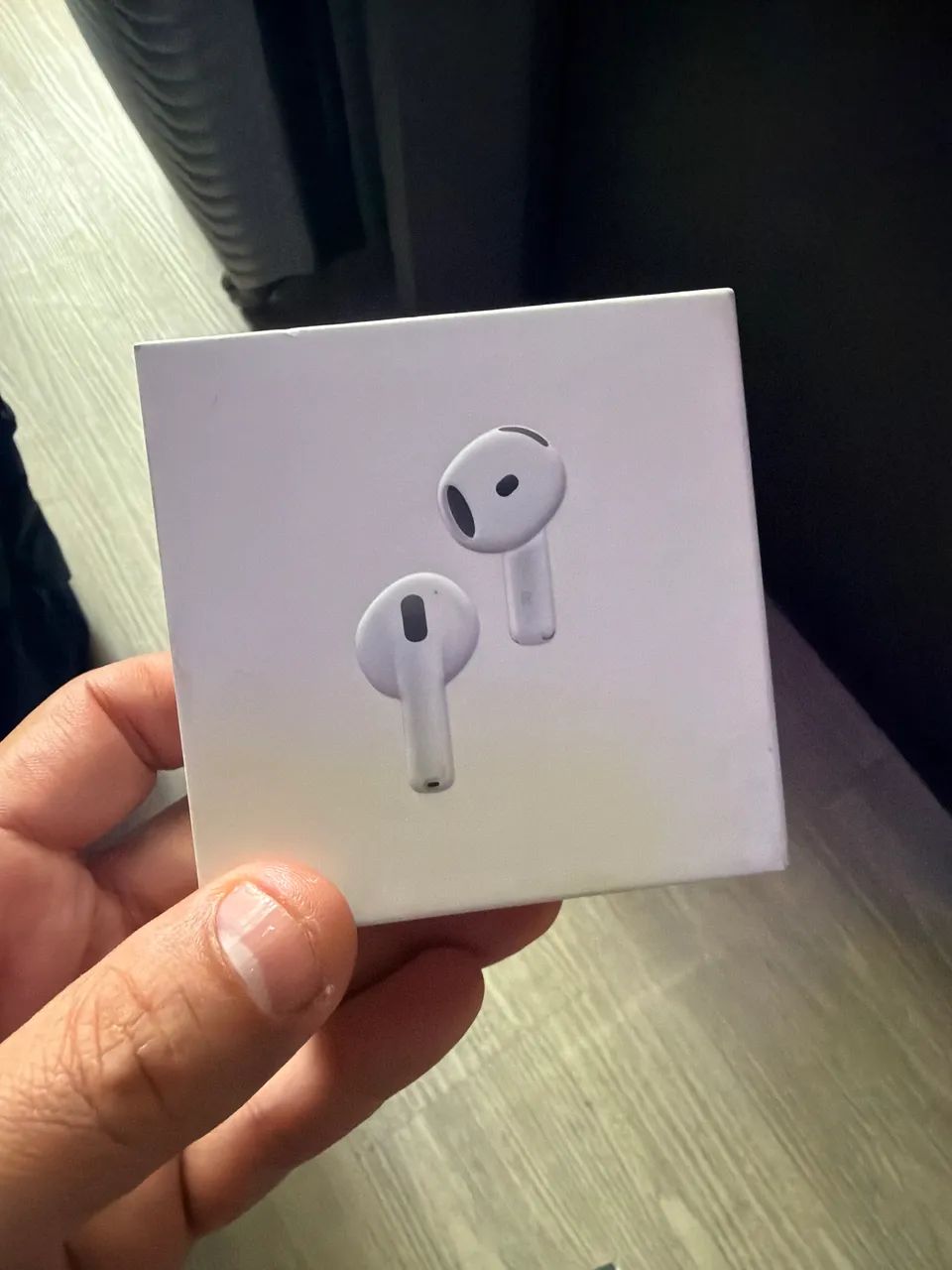 Airpods 5 With Wireless Charging Case - LACRADO
