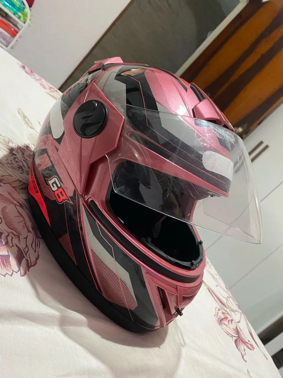 2 Capacetes femininos em bom estado - Foto 3