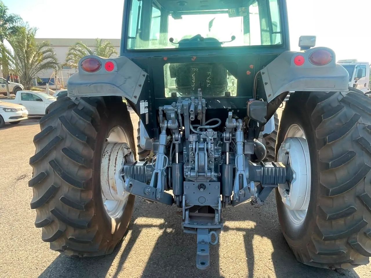 Trator Valtra BM-100 Ano 2010 - Foto 4