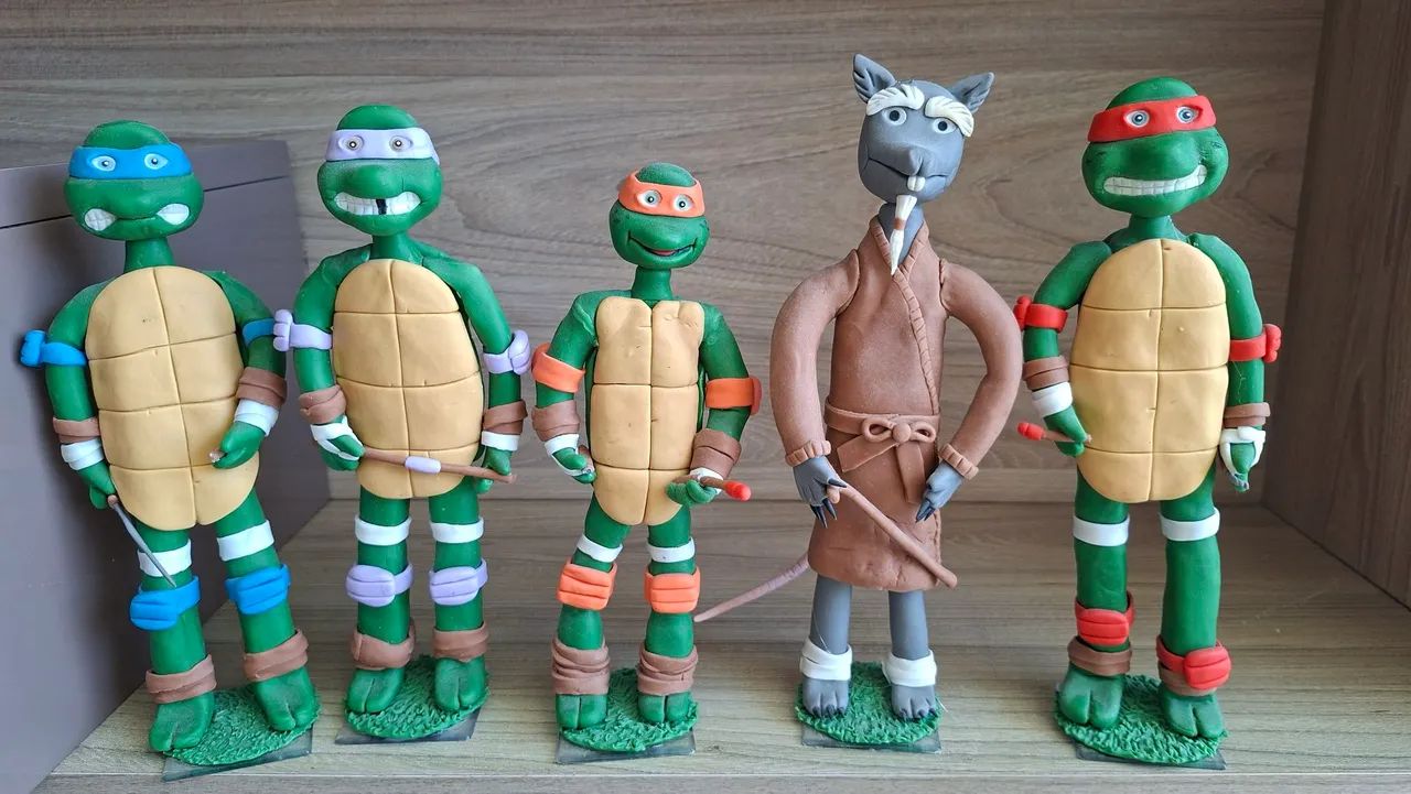 Biscuit - Decoração / Coleção  Kit 5 Bonecos Tartarugas Ninja e Mestre Splinter