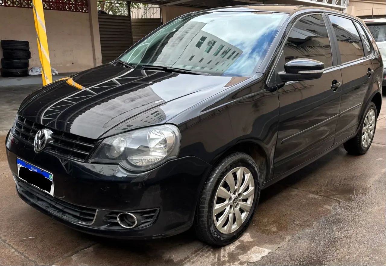Volkswagen Polo Polo 1.6 Mi/S.Ouro 1.6 Mi Tot.Flex 8V 5p 2014