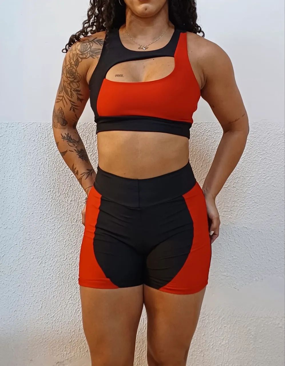 Roupa de academia 