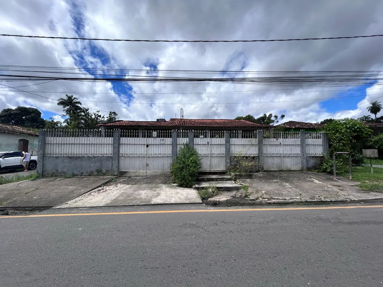 Terreno com Casa para área comercial 