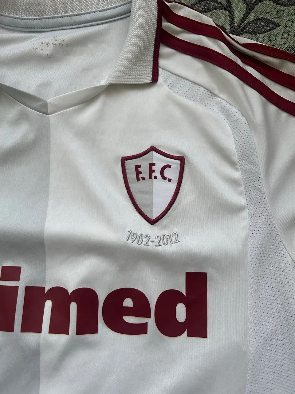 Camisa Fluminense - 110 Anos - Adidas - Cinza e Branco - Foto 2