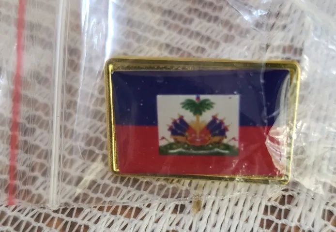 PIN DE LAPELA, BANDEIRA HAITI