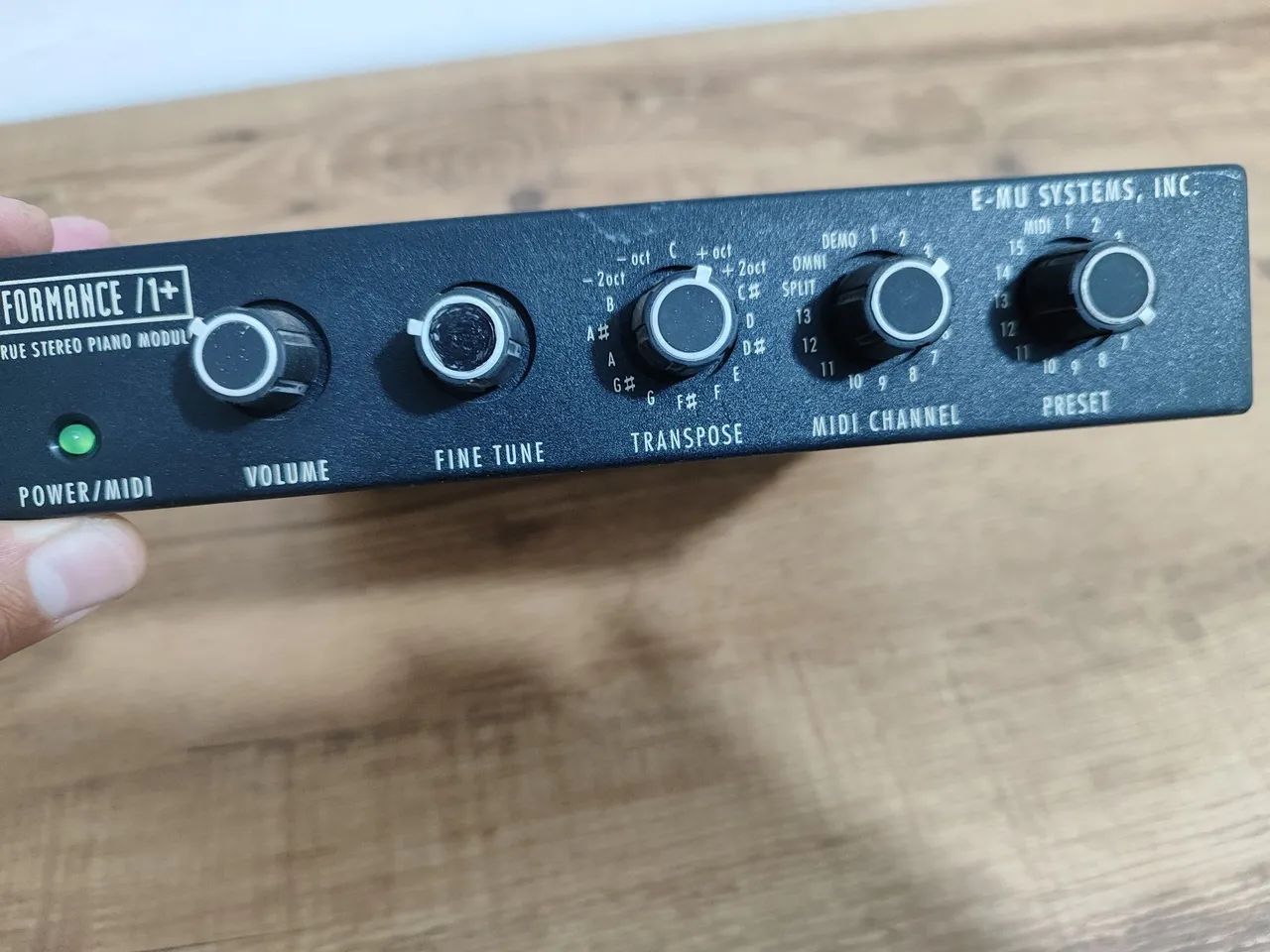Módulo de som para teclado Proformance E-MU
