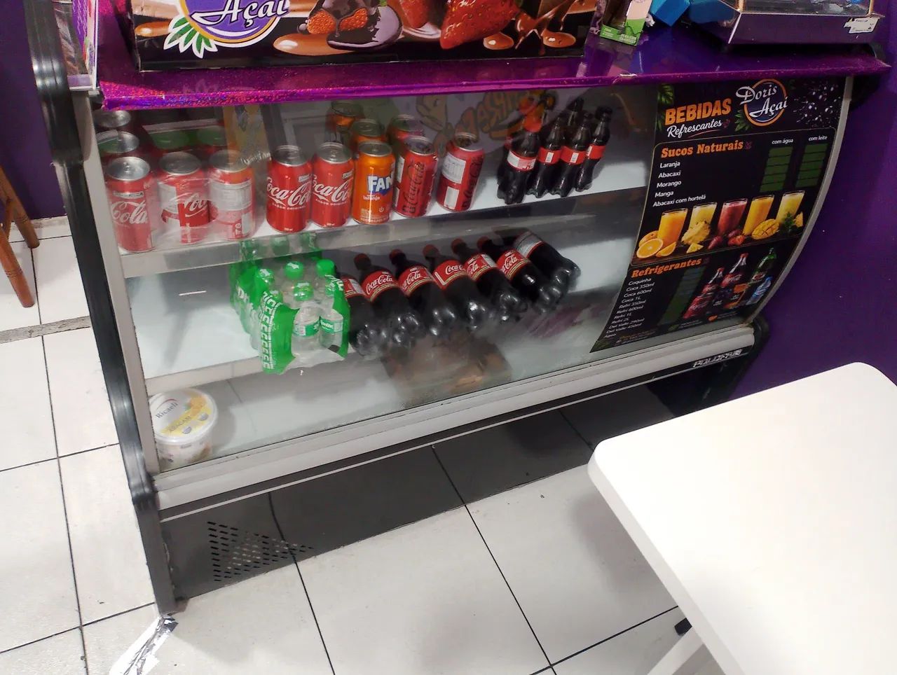Freezer em ótimo estado semi novo