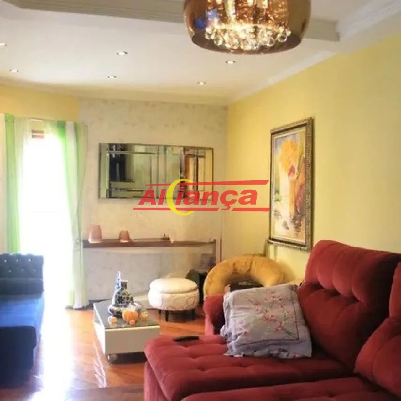 Casa à venda com 157m², 3 quartos e 4 vagas