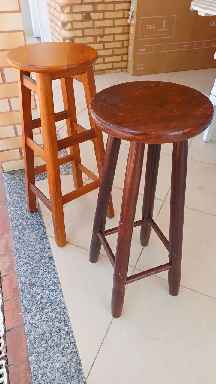 2 banquetas de madeira  - Foto 4