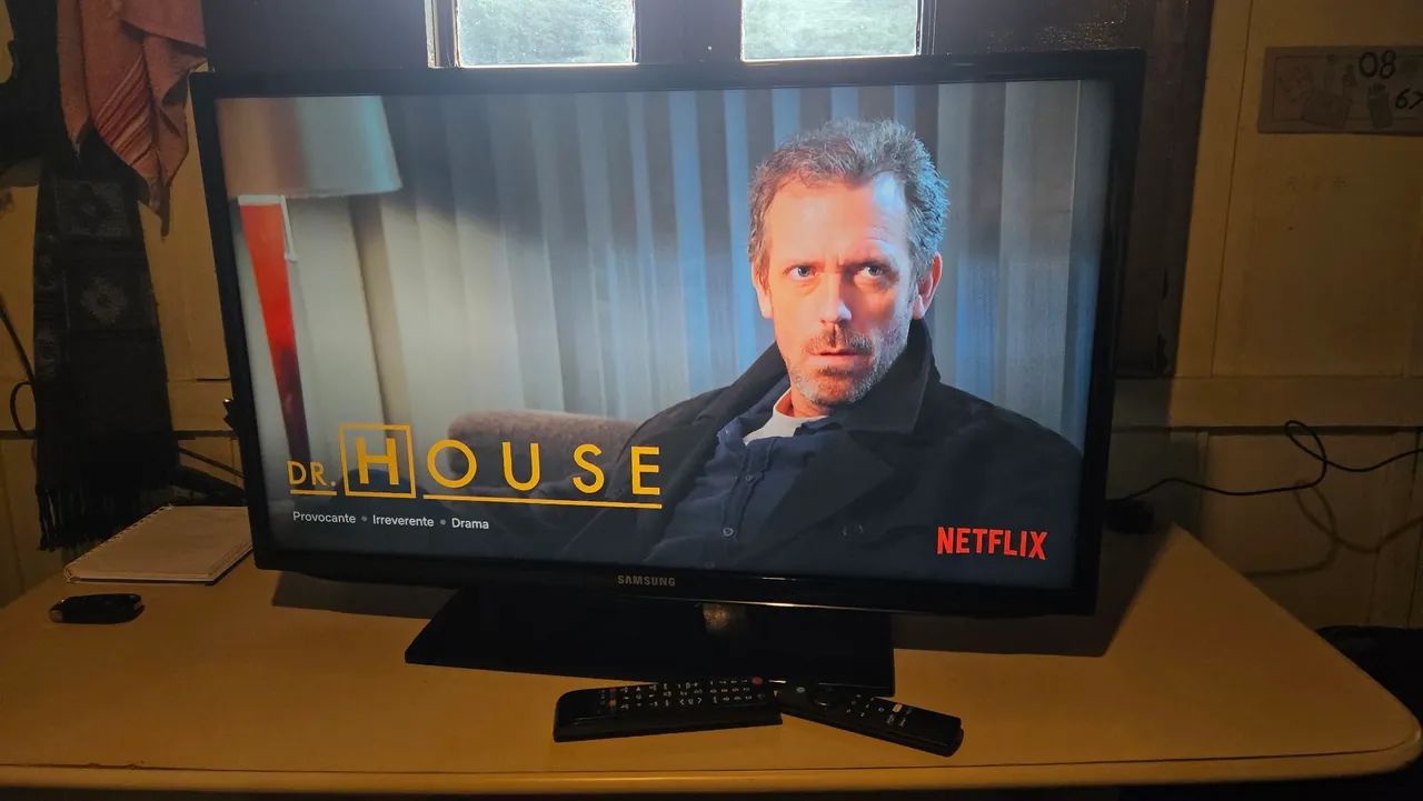 TV Samsung 32" Full HD com fire stick Amazon (smart)