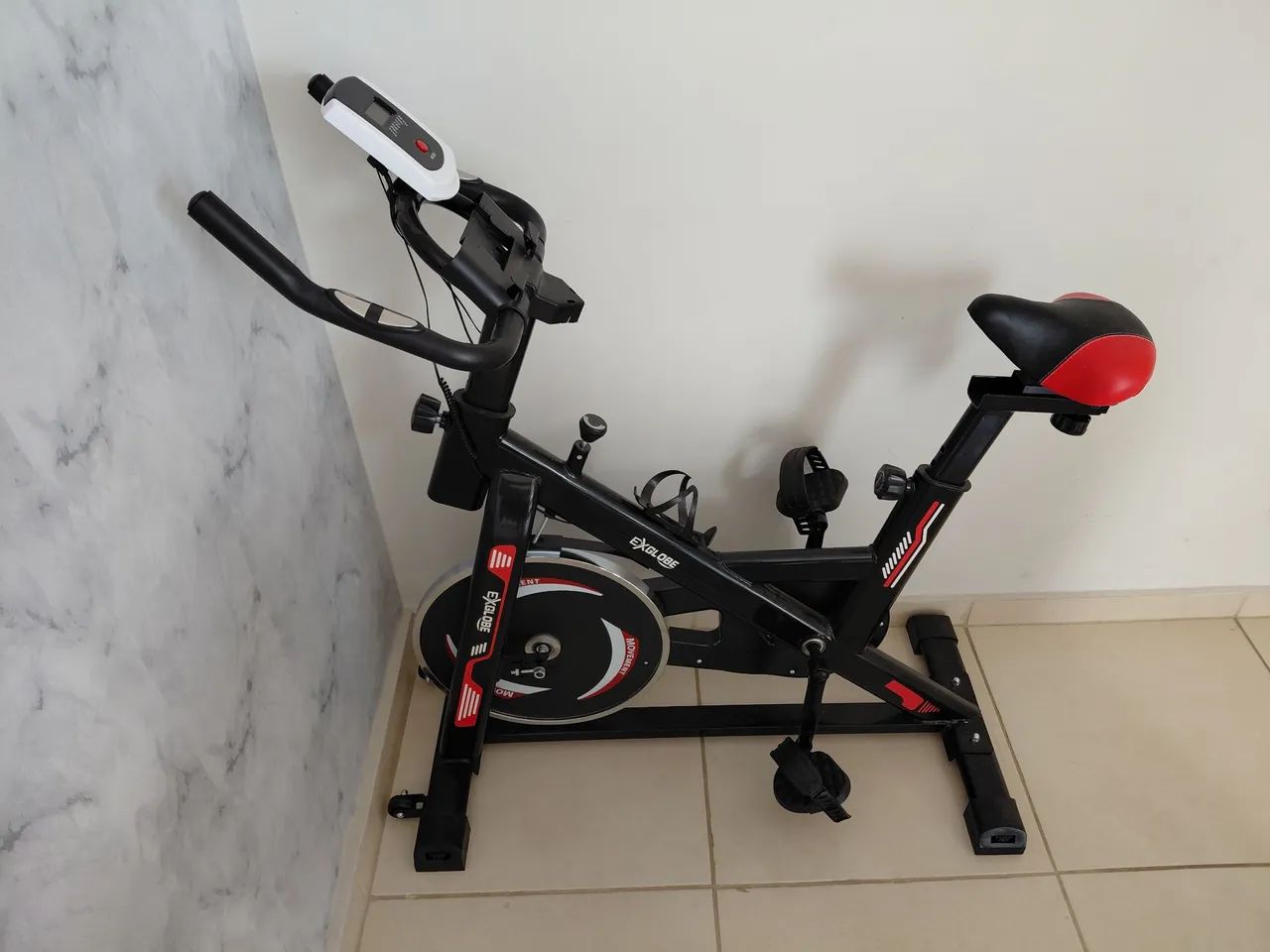 Vendo bicicleta ergométrica. 