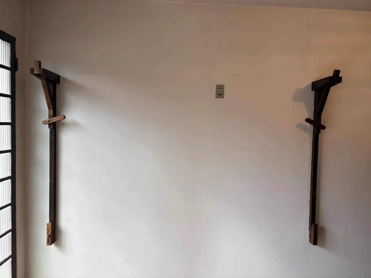 Mesa 10 lugares para churrasco com apoio para guardar  - Foto 2
