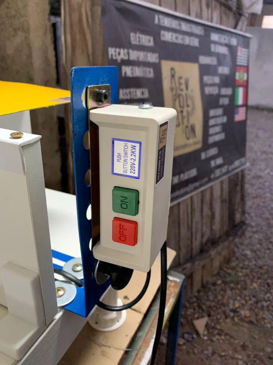 Despeliculadora para retirar a película da polpa do coco seco. - Foto 6