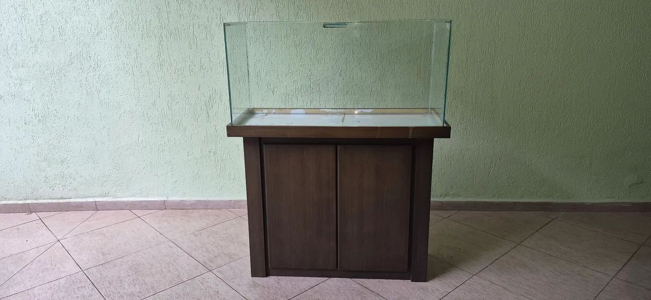 Aquário 200 litros com móvel 