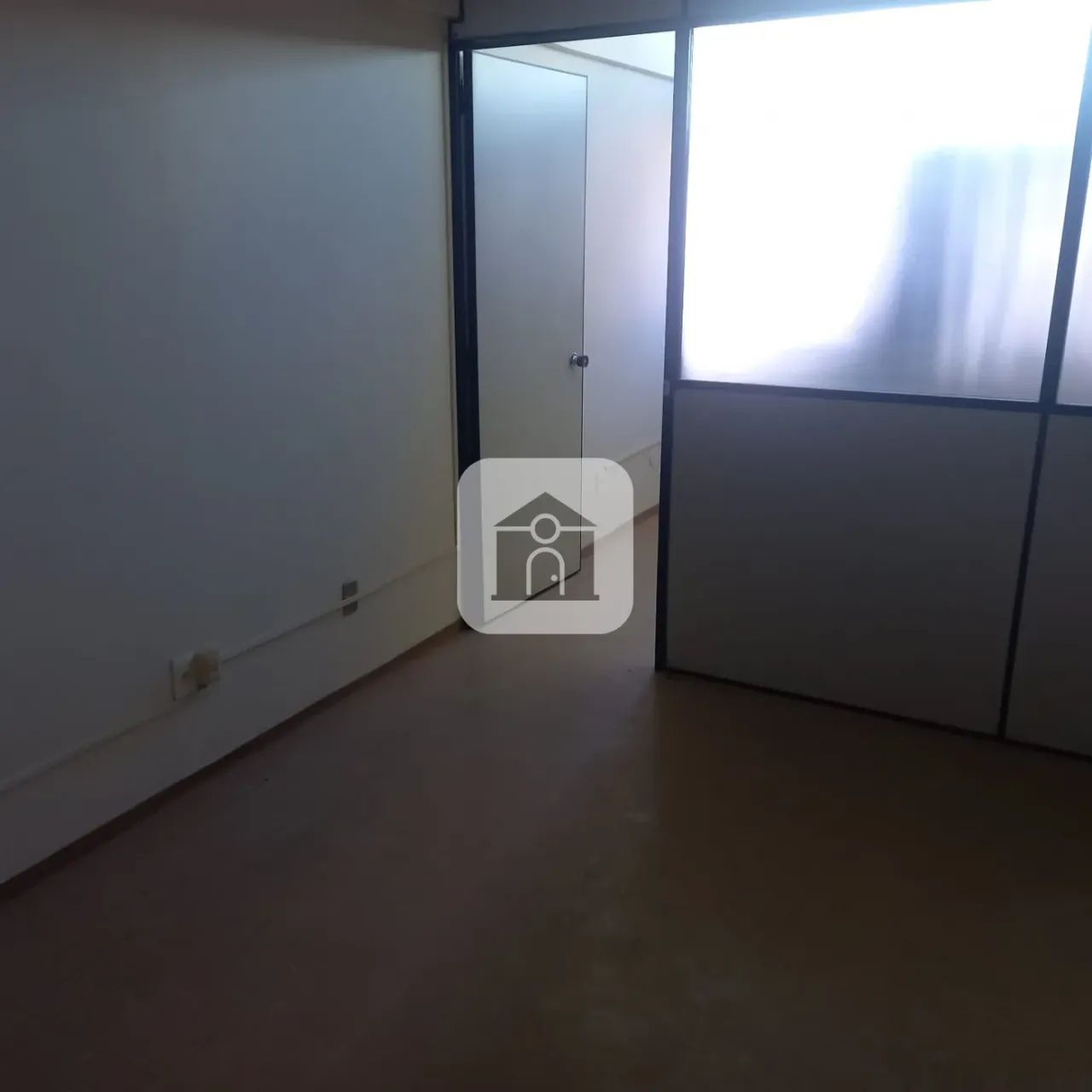 Sala comercial para venda no bairro Centro - Foto 4