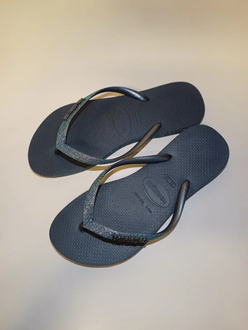 Chinelo Havaianas com Brilho 35-36 - Foto 2