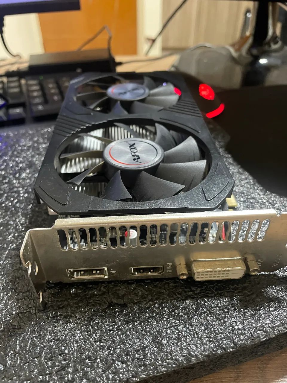 Rx 550 4GB (placa de vídeo ) - Foto 2