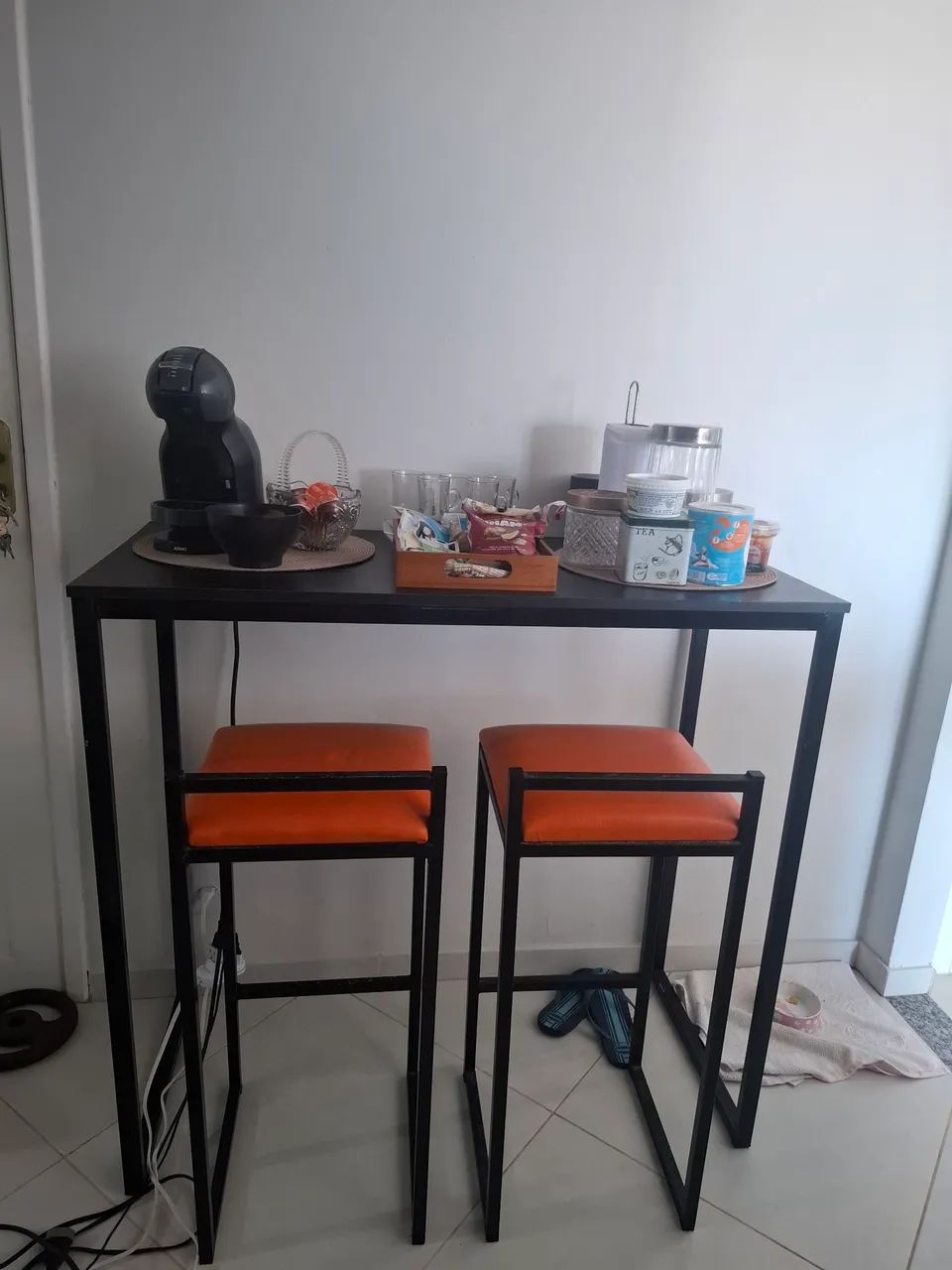 Mesa alta estilo industrial com 4 cadeiras - Foto 3