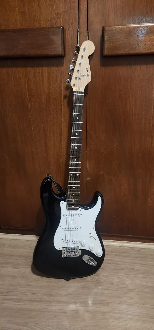 Guitarra Squire Bullet Strat by Fender 20th anniversary
