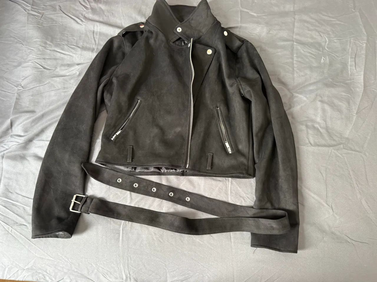 Jaqueta estilo biker preta - Forever 21  - Foto 3