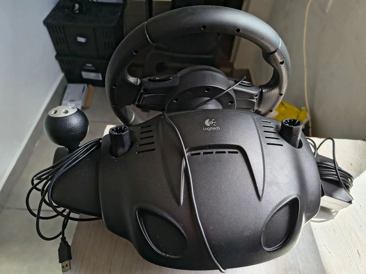 Volante Logitech Driving Force GT funcionando perfeitamente  - Foto 3