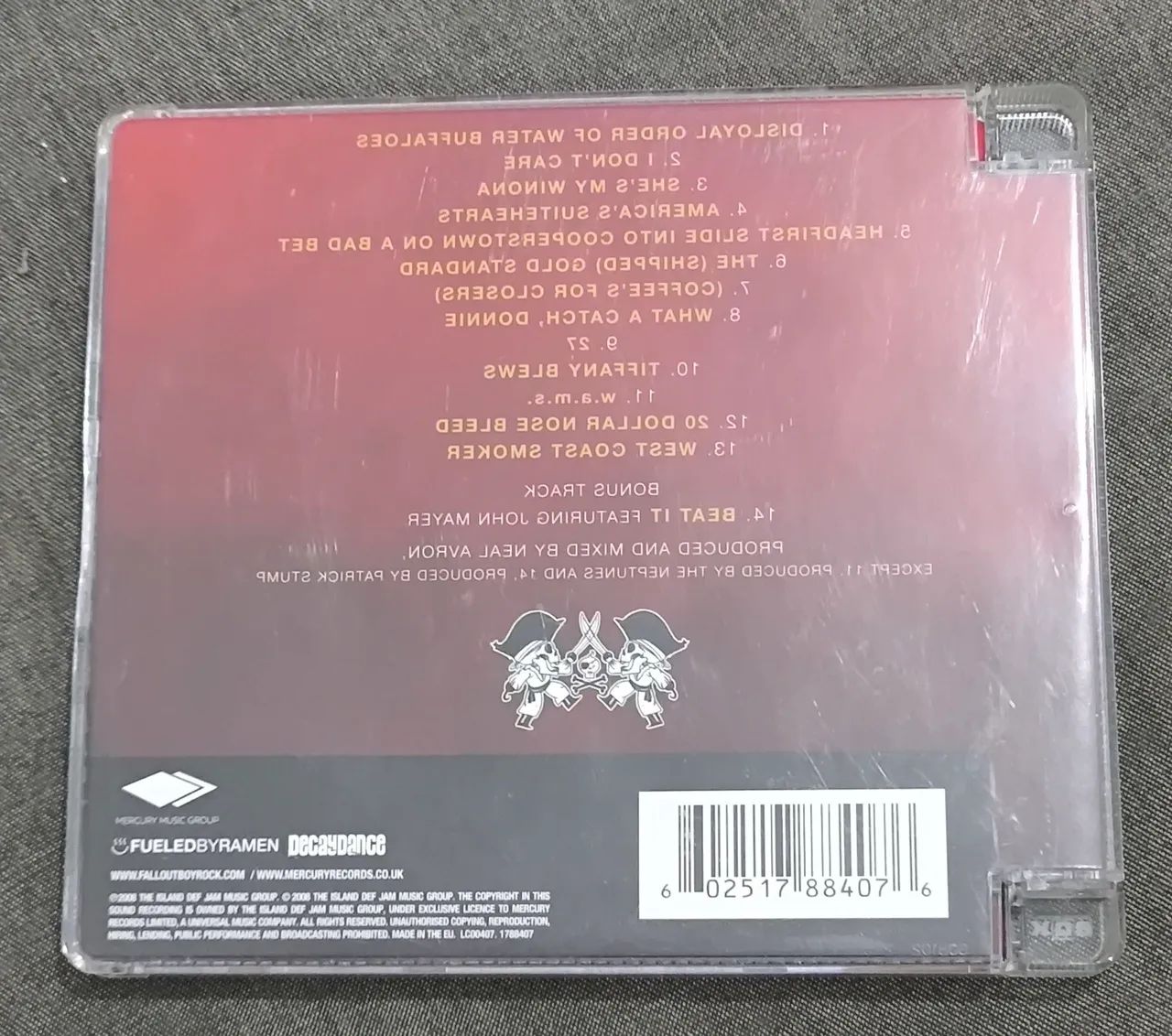 CD do álbum Folie à Deux -  Fall Out Boy - Foto 2