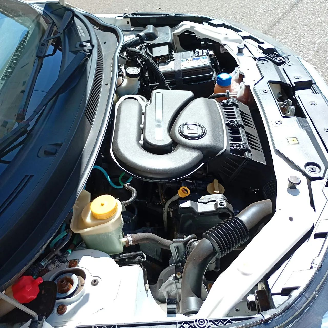 Fiat Strada Endurance 1.4 Flex 8V CS Plus 2022 - Foto 2
