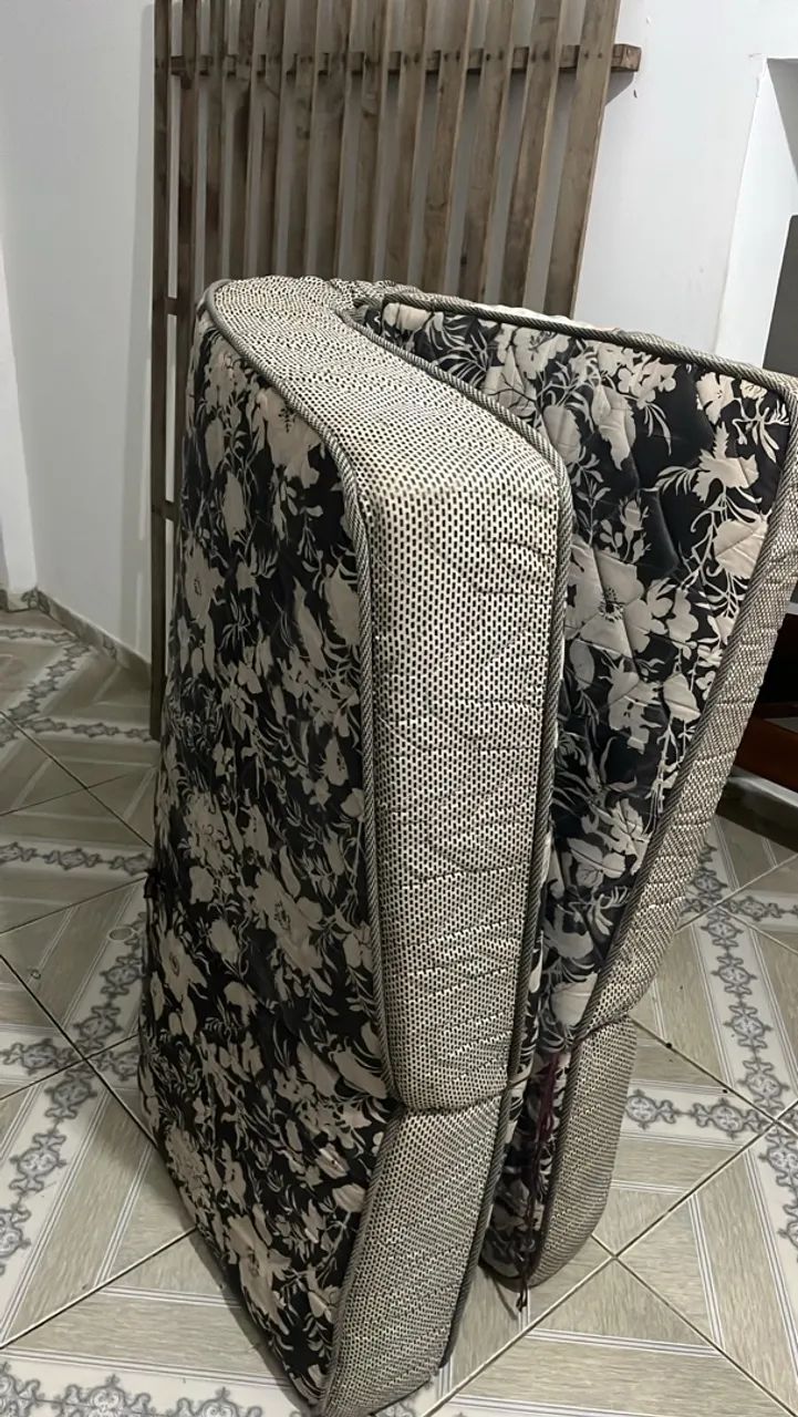 cama de casal de madeira - Foto 4