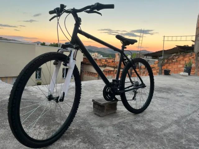 Bicicleta aro 26 e com 21 marchas super nova