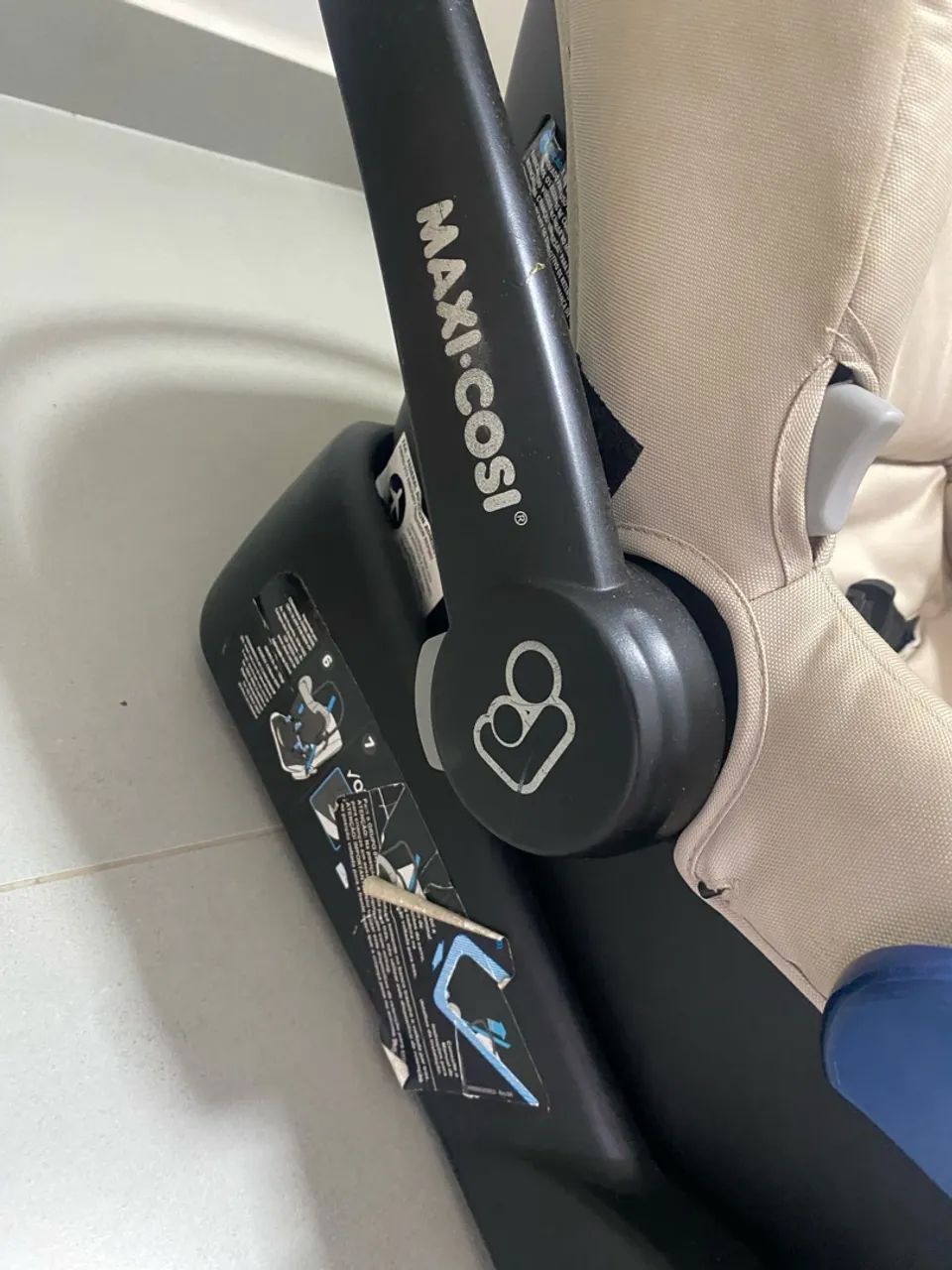 Bebê Conforto Maxi-Cosi Citi + Base Veicular - Foto 4