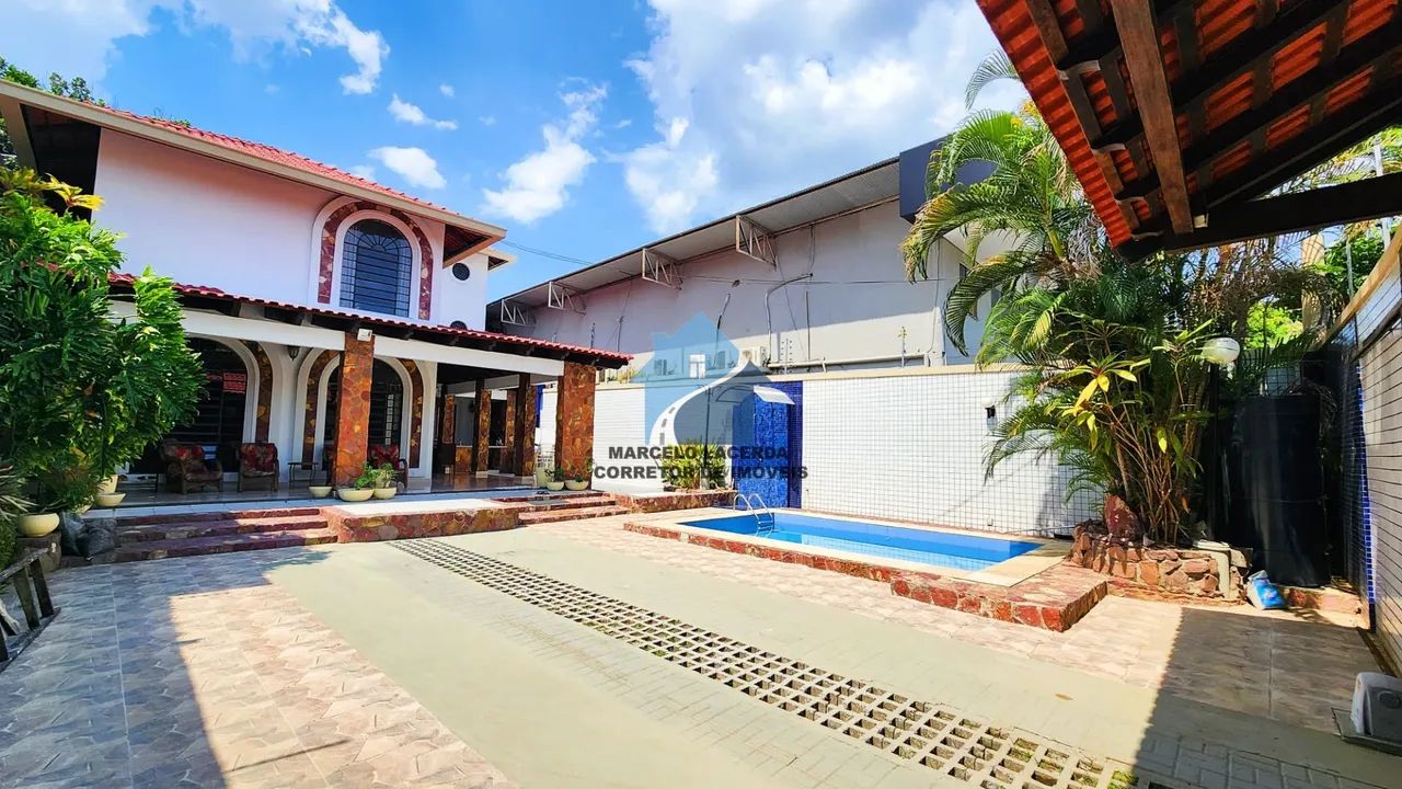 Casa no Bairro Adrianópolis