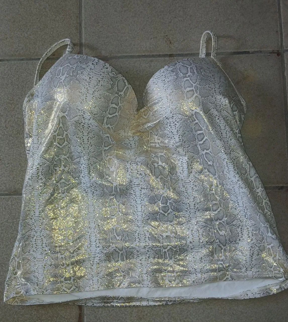 Blusa brilhante (Tamanho M ou G) - Foto 2