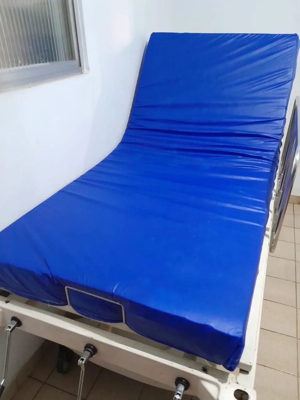 Cama hospitalar 