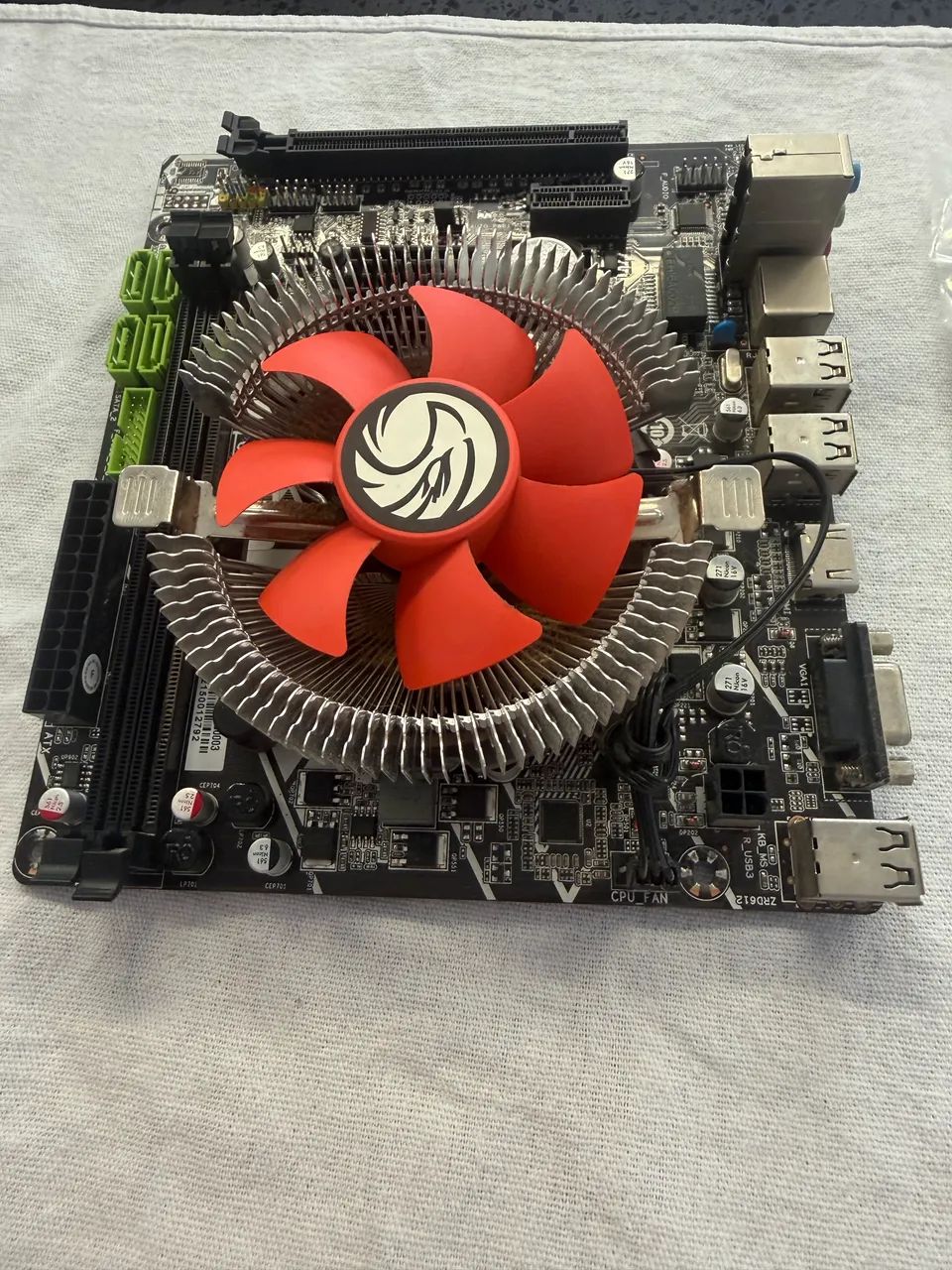 Placa mãe h61 com processador I7 3770 e cooler - Foto 2