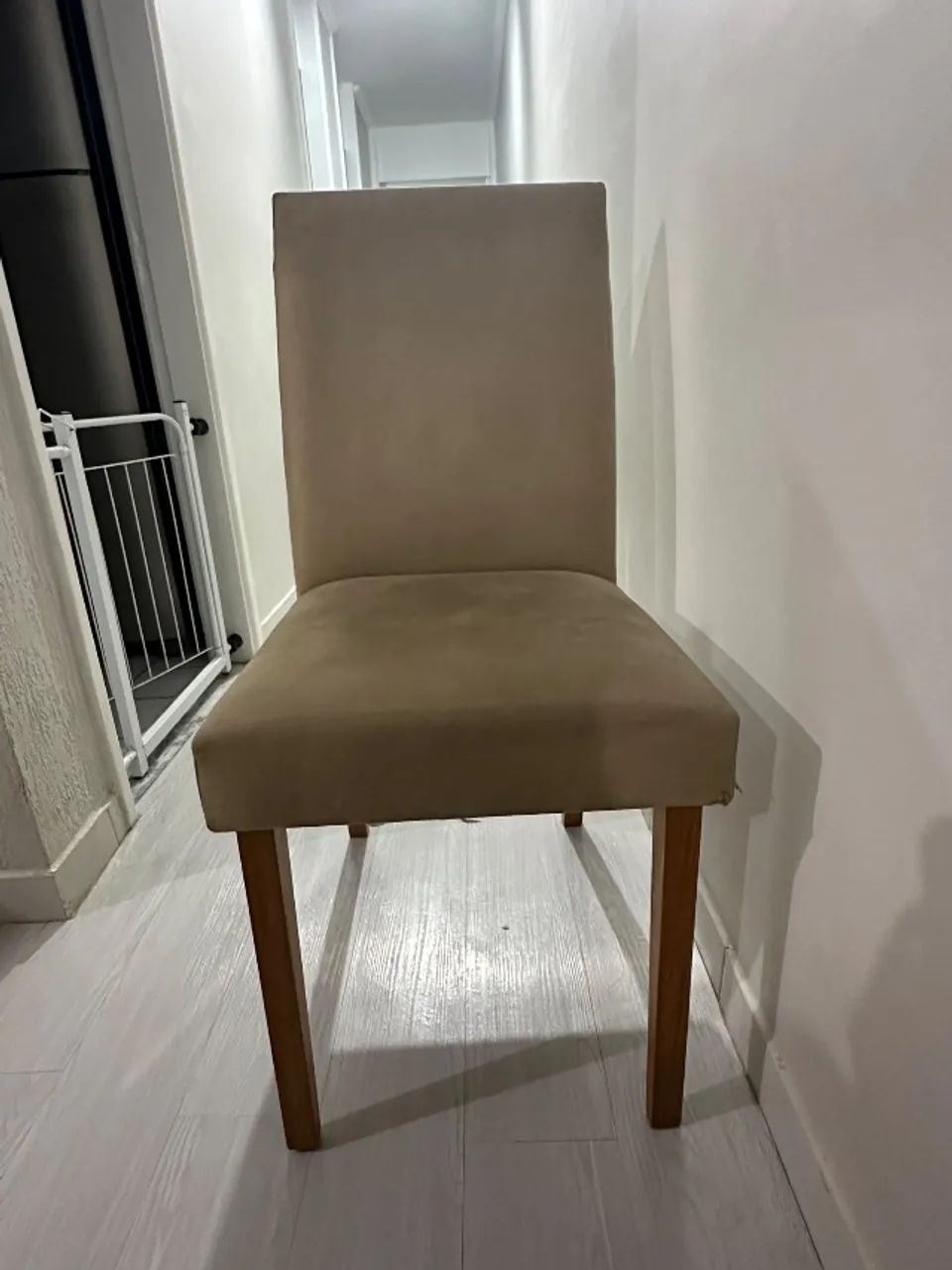 Mesa de Jantar com Seis Cadeiras - Foto 3