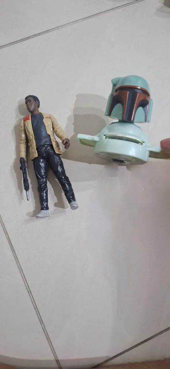 Kit bonecos acionar figure marvel, max Steel. - Foto 2