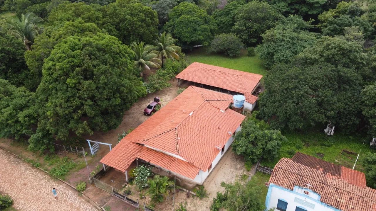 CASA NO INTERIOR 