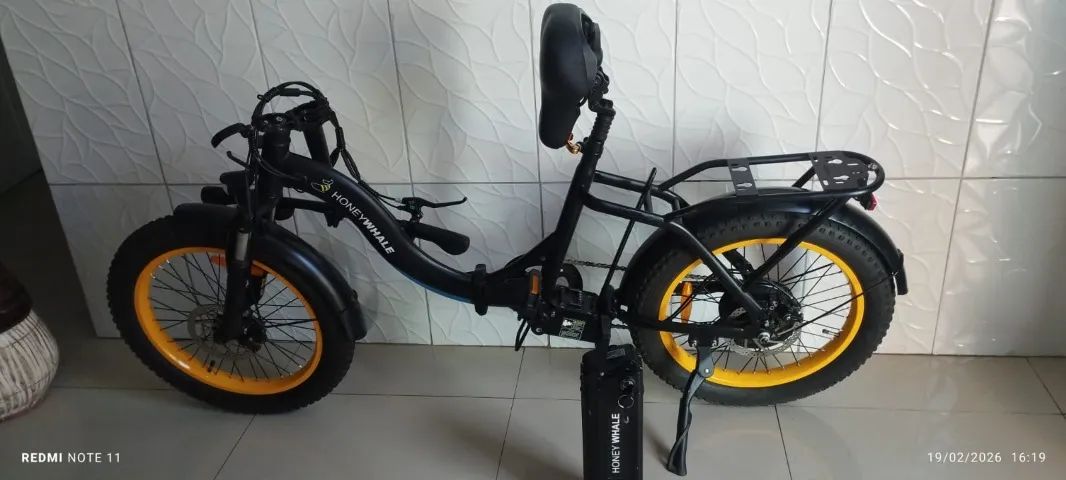 Bicicleta elétrica dobrável