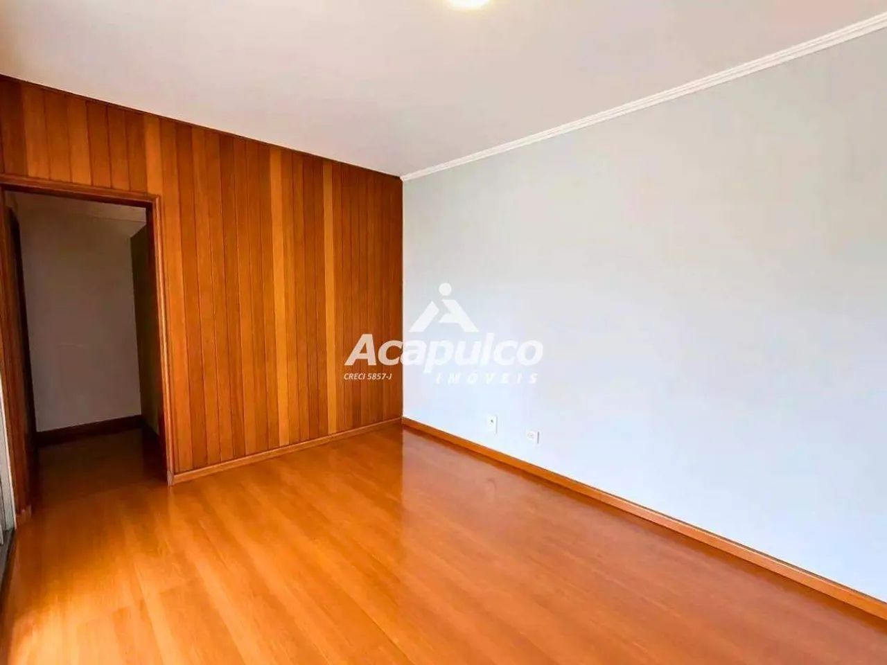 Apartamento com 03 dormitórios sendo 01 suíte com closet e sacada para alugar no Centro em - Foto 5
